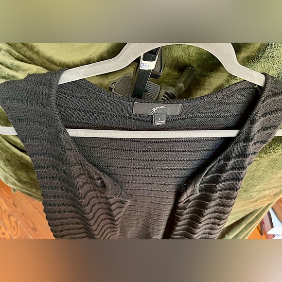 Black Long Open Sweater Vest (Sz Lg) - Picture 4 of 10